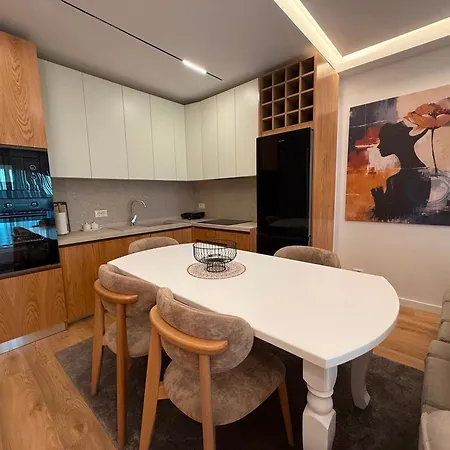 Apartamento Aka Luxury 2 *